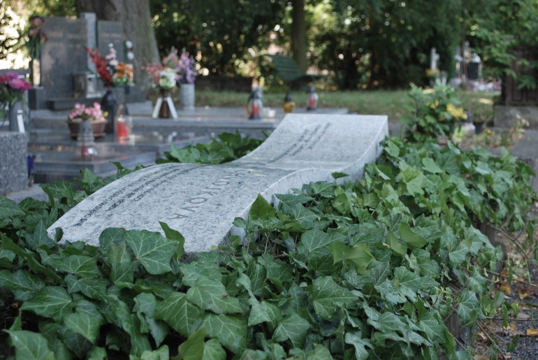 03_kamen_maly_svetly napis