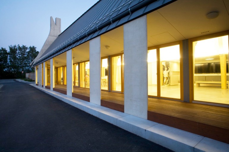 05_CCN_doorstep-evening_svetly